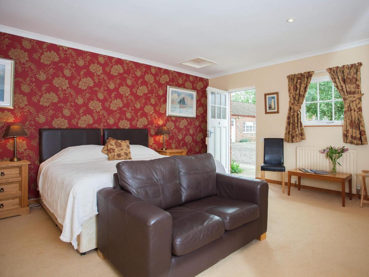 The Coach House Crookham Hotel Crookham  Room photo